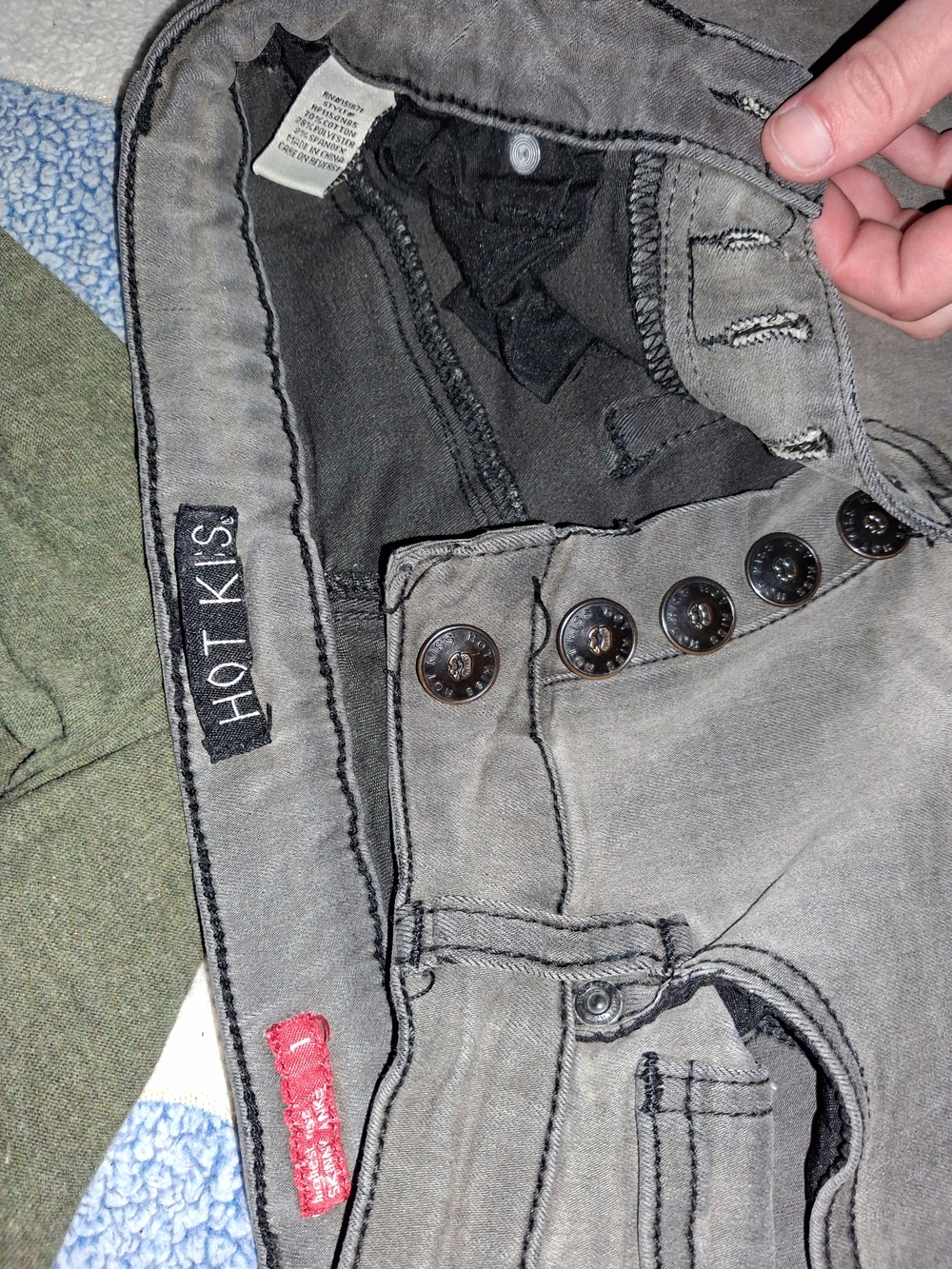 Hot Kiss WoMen's Gray Button-Fly Jeans